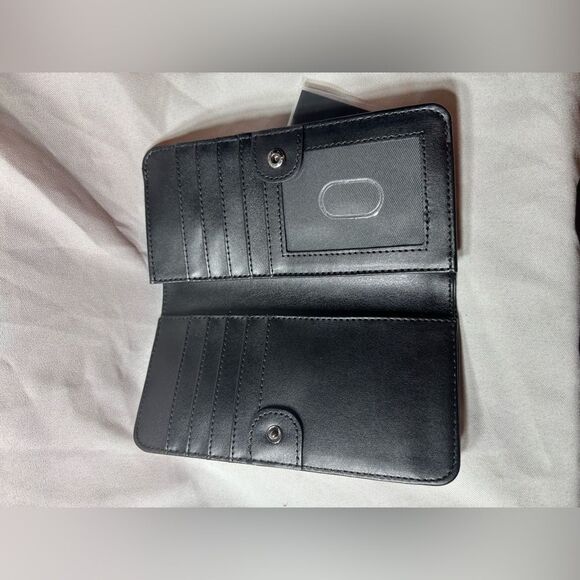 New Simply Vera Vera Wang Vivian Wallet Barbados Cherry Color - Picture 7 of 8